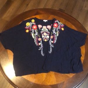 Verte Floral Embroidered Open Top S/M